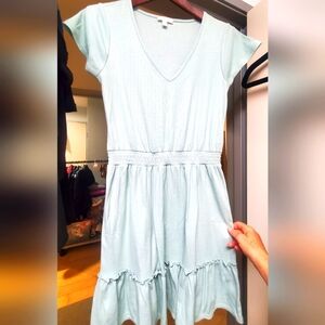 Lauren Conrad V neck, light Ruffle Summer Dress size S